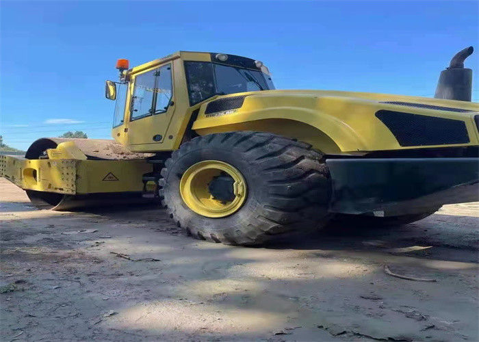 25 टन की प्रयुक्त कम्पैक्टर मशीन Bomag BW 226 DH-4 Bvc सिंगल ड्रम रोलर