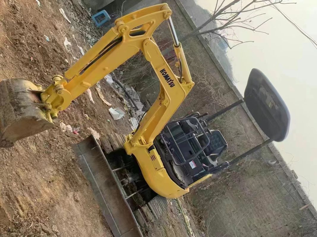 प्रयुक्त पृथ्वी चलाने वाली मशीनरी क्रॉलर खुदाई 2 टन उच्च गुणवत्ता वाले मिनी खुदाई Komatsu pc 18 MR