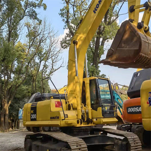 29 टन लगभग नई जापान से आयातित क्रॉलर खुदाई मशीन इस्तेमाल किया नवीनीकरण Komatsu pc 300
