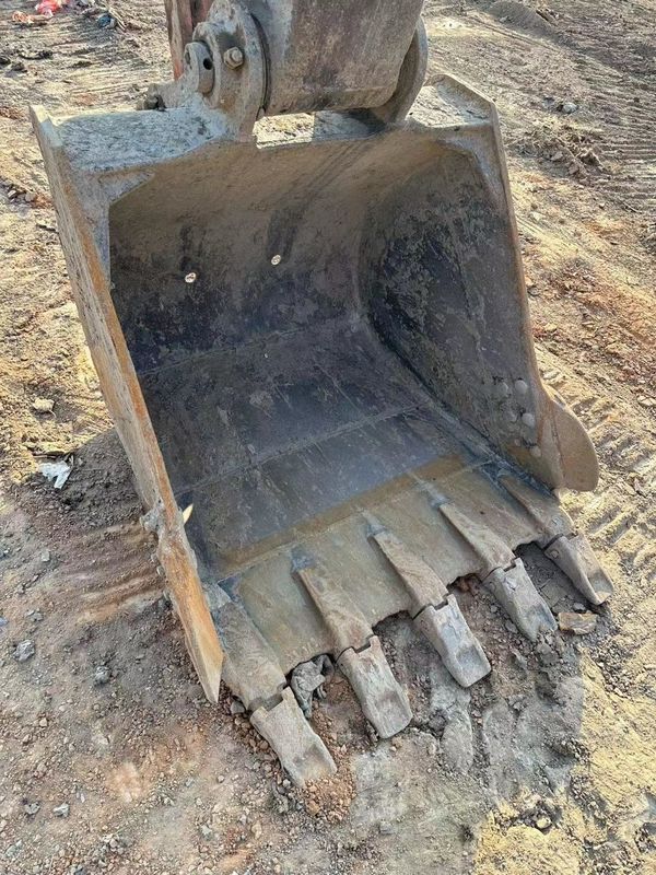 21 टन तैयार काम के लिए प्रयुक्त खुदाई मशीन और अनुभवी प्रयुक्त कोरिया आयातित हिताची 210-3 अच्छी स्थिति में