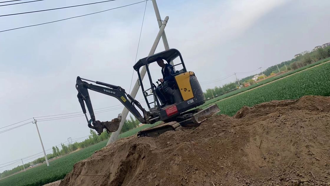 स्वीडन से आयातित उच्च गुणवत्ता वाली वोल्वो EC18D क्रॉलर खुदाई मशीन लगभग नई इस्तेमाल किया