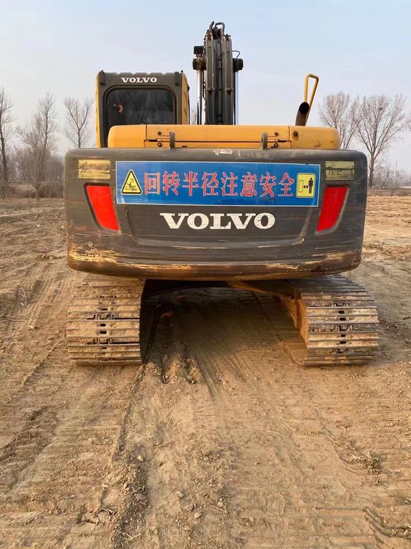 स्वीडन ने उच्च गुणवत्ता वाली वोल्वो EC140BL क्रॉलर खुदाई मशीन आयात की लगभग नई 100% तैयार
