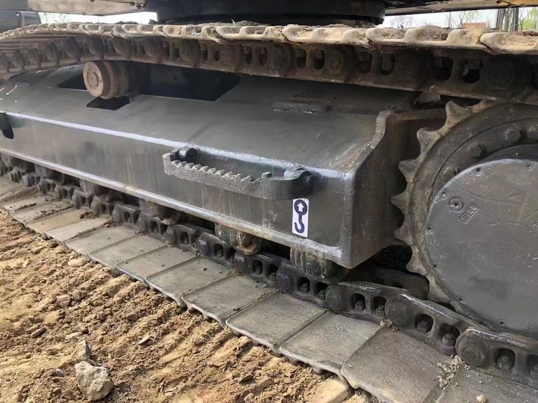स्वीडन ने उच्च गुणवत्ता वाली वोल्वो EC140D क्रॉलर खुदाई मशीन आयात की लगभग नई 100% तैयार