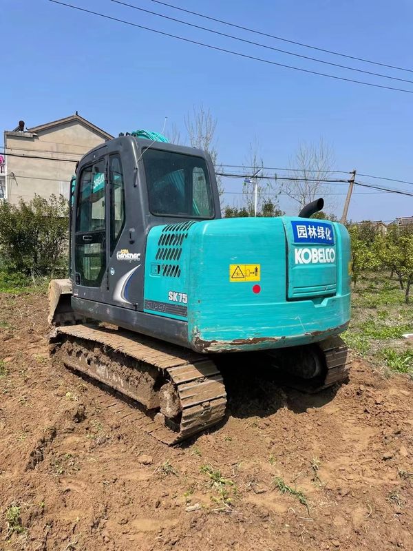 इस्तेमाल किया गया मिनी खुदाई मशीन KOBELCO SK75-8 खुदाई मशीन इस्तेमाल किया इंजन शक्ति 42kW