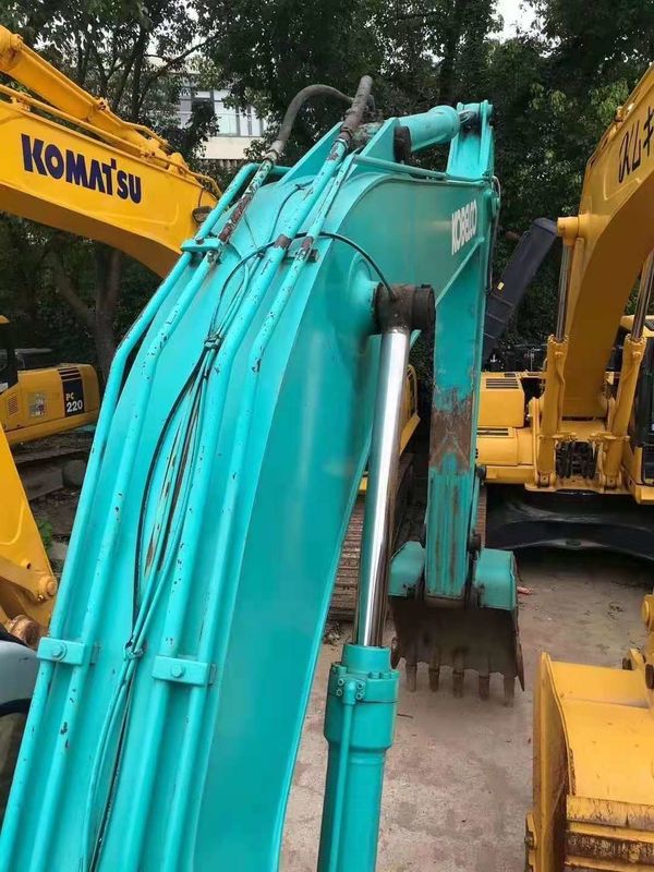 बिक्री के लिए इस्तेमाल किया गया कोबेल्को SK200 क्रॉलर खुदाई करने वाला | चीन से 20 टन का दूसरा हाथ खुदाई करने वाला