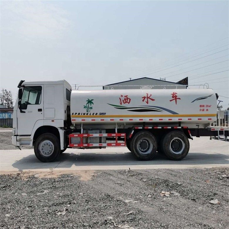 12000-15000L स्टोरेज वाटर टैंक ट्रक सफाई मशीन जापान आयातित इसुजु ट्रक के साथ
