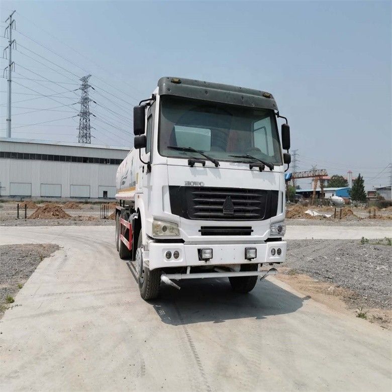 कार्बन स्टील टैंक Isuzu Howo पानी ट्रक सही स्थिति जापान आयातित दूसरे हाथ
