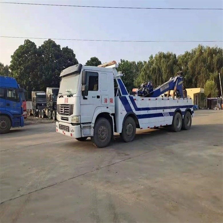 कम घंटे इस्तेमाल किया हुआ 6*4 Wrecker टो ट्रक 8*4 ISO9001 / CCC प्रमाणित टो बॉडी के साथ