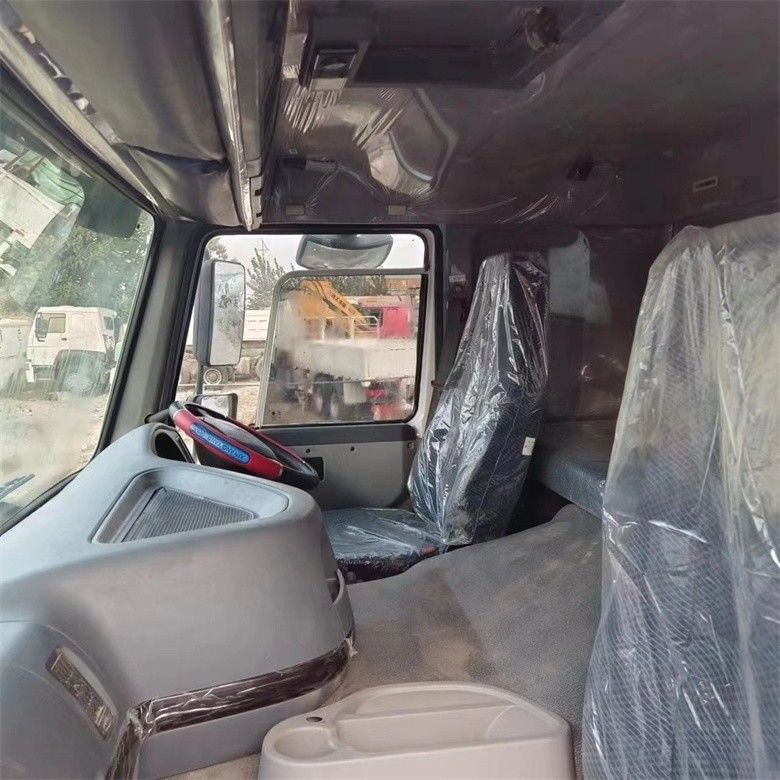 मल्टीमीडिया सिस्टम 6x4 Howo डंप ट्रक Sinotruck 371 LHD और बाएं स्टीयरिंग के साथ सुसज्जित