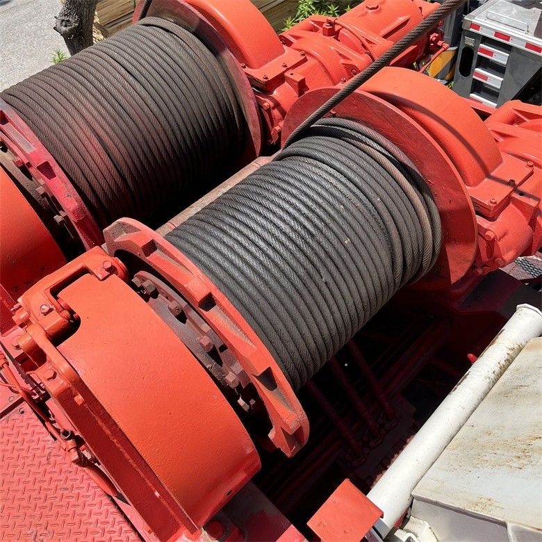139.8kw सकल शक्ति तादानो TR-500EX 50 टन क्षमता और 250 लीटर ईंधन क्षमता के साथ प्रयुक्त क्रेन