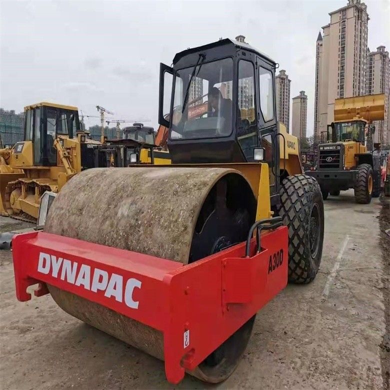 कम घंटे जापान निर्मित निर्माण कार्य के लिए Dynapac CA30D रोड रोलर अच्छी स्थिति में