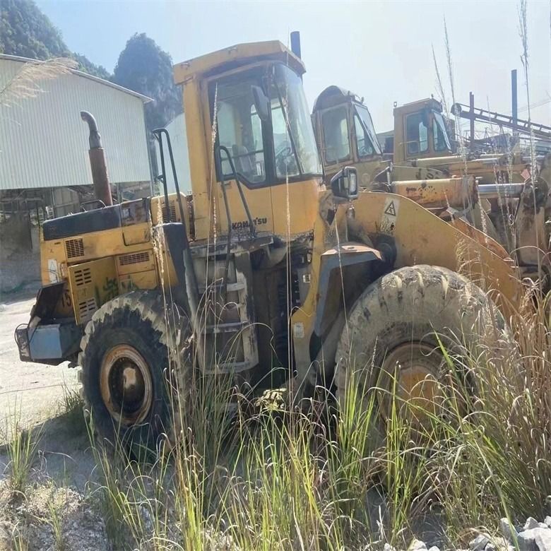 फ्रंट लोडर 235KW इस्तेमाल किया कोमात्सु WA500-6 जापान से 4.5 घन सेकंड हैंड व्हील लोडर