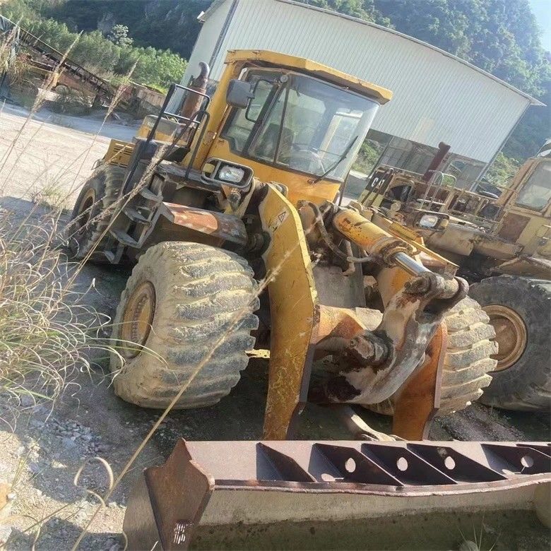 फ्रंट लोडर 235KW इस्तेमाल किया कोमात्सु WA500-6 जापान से 4.5 घन सेकंड हैंड व्हील लोडर