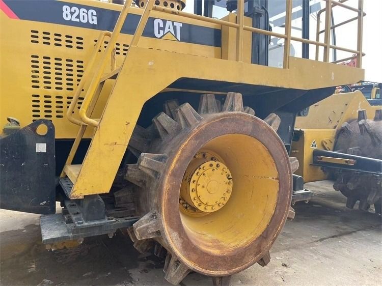 जापान निर्मित CAT 826G कॉम्पैक्ट CAT मूल 3406 DITA इंजन के साथ कम कार्य घंटों में