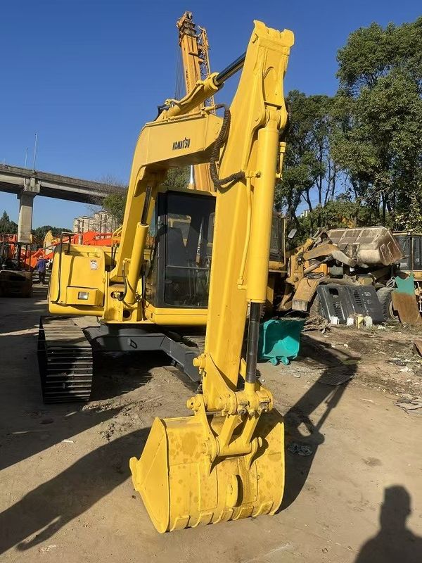 प्रयुक्त KOMATSU क्रॉलर एक्सकेवेटर PC60-7 सेकंड-हैंड KOMATSU PC60-7 ट्रैक एक्सकेवेटर खुदाई उपकरण