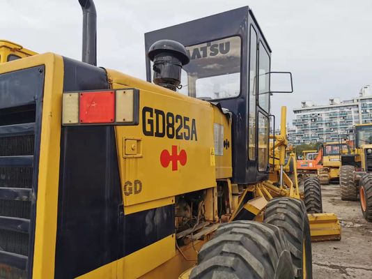 प्रयुक्त KOMATSU GD825A मोटर ग्रेडर सेकंड-हैंड निर्माण उपकरण